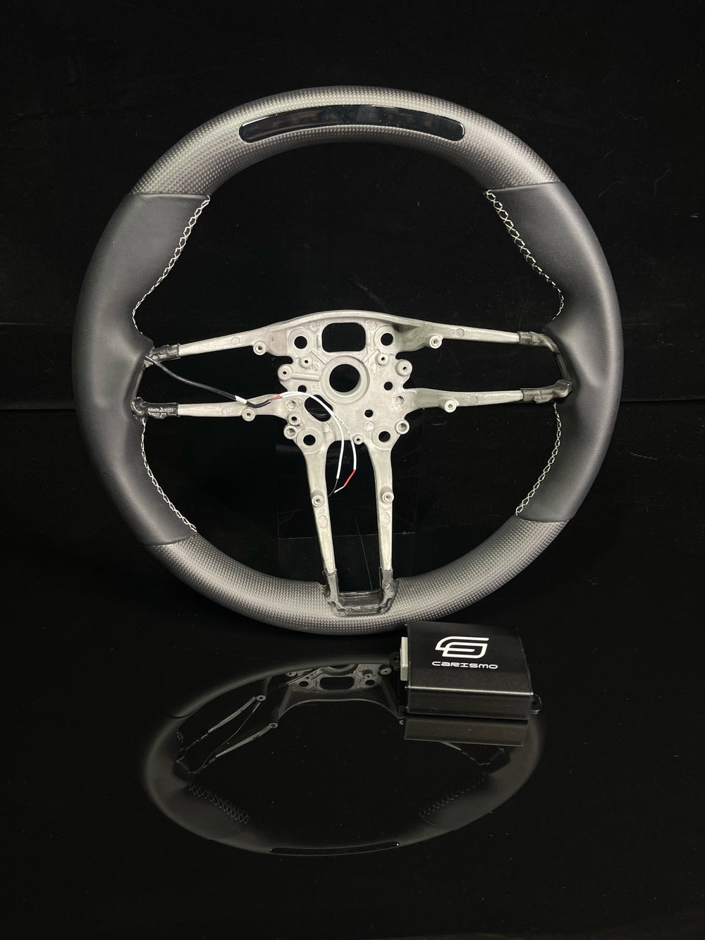 [Made to Order] Porsche (992.1 Wheel) - Sequential RPM LED - Matte Plain Carbon - Smooth Leather - Grey Stitching - No Stripe