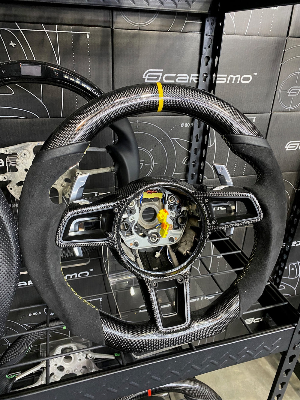 [Made to Order] Porsche (991.2 Wheel) - Sport - Gloss Plain Carbon - Alcantara - Grey Stitching - Grey Stripe