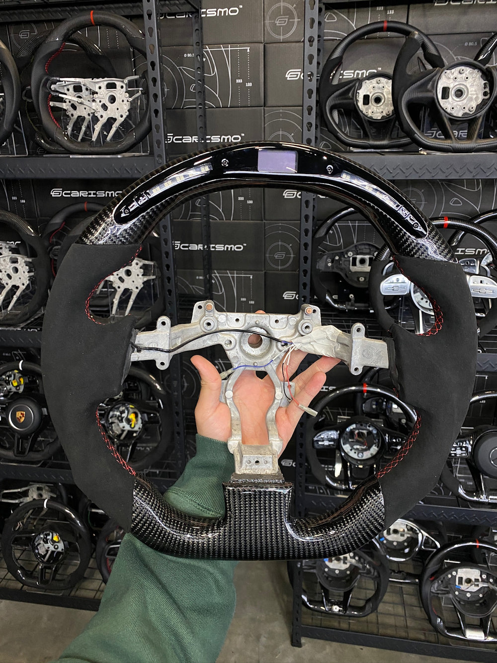 Carismo Steering Wheel For Nissan GT-R (R35 CBA & DBA) - Classic RPM LED - Gloss Carbon - Alcantara