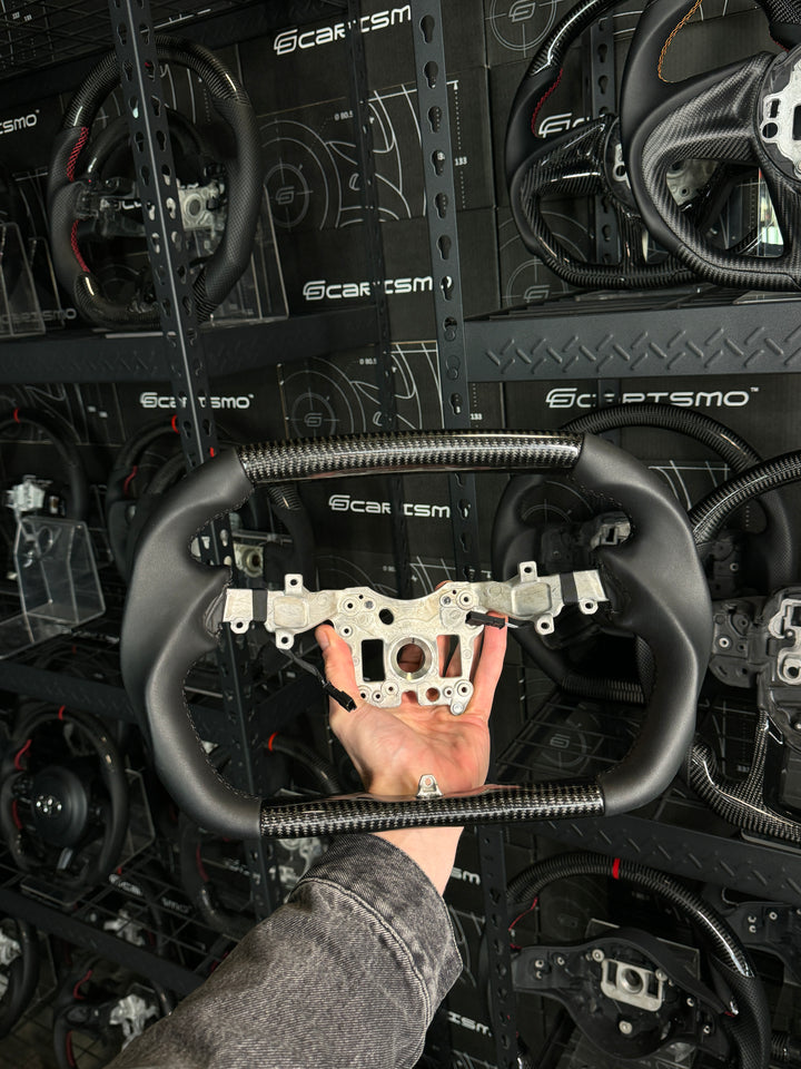 [Media/Test] Tesla Model 3 (2023 Facelift) - Signature (Alt.) - Gloss Carbon - Smooth Leather - Black Stitching - No Stripe