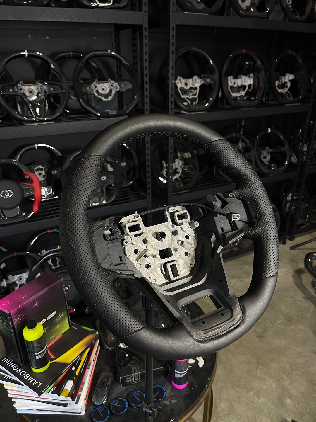 [Media/Test] Ford Bronco (Gen 6) - OEM Shape - Full Leather - Perforated Leather - Black Stitching - No Stripe