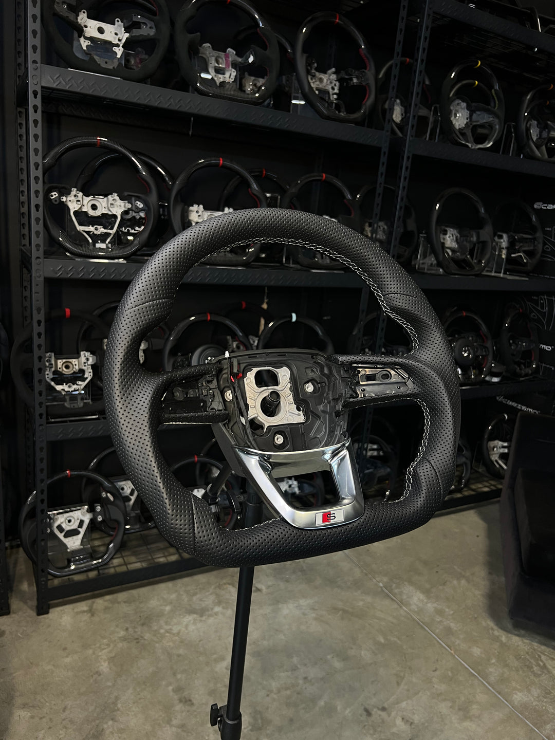 [Media/Test] Audi (B9.5 Wheel) - Sport (Heated) - Full Perforated Leather - Grey Stitching - No Stripe