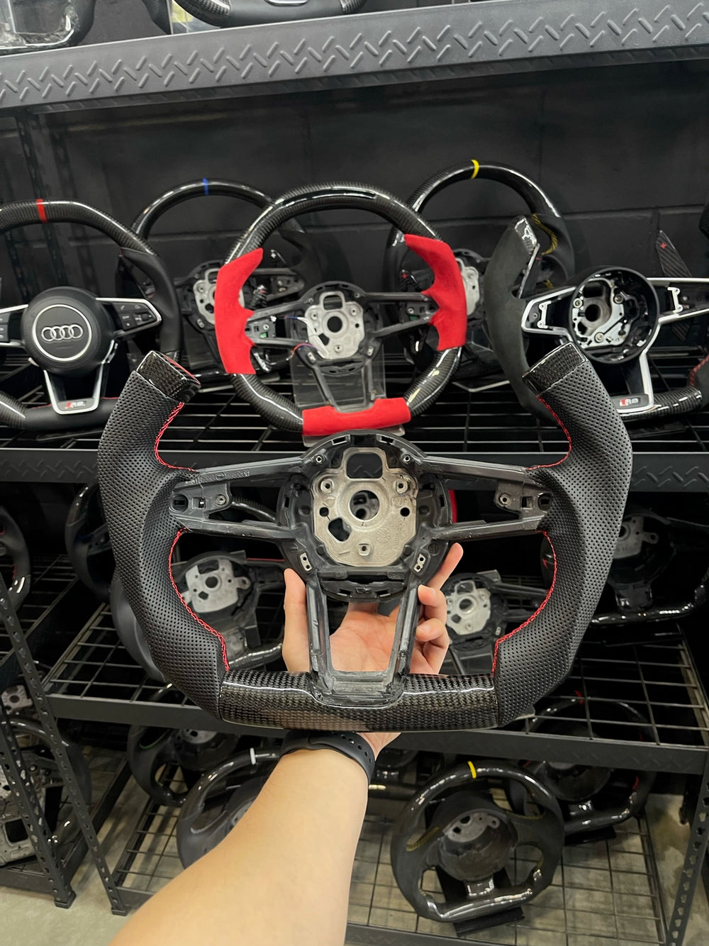 Carismo Steering Wheel For Audi R8 (Gen 2) - F1 Competition - Gloss Carbon - Perforated Leather - Red