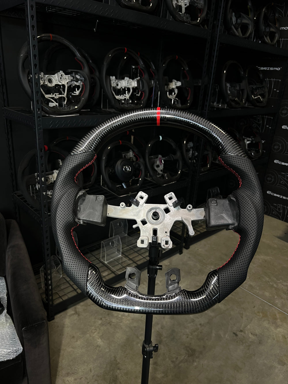 [Media/Test] Dodge Ram (Gen 4) - Sport - Gloss Carbon - Perforated Leather - Red Stitching - Red Stripe