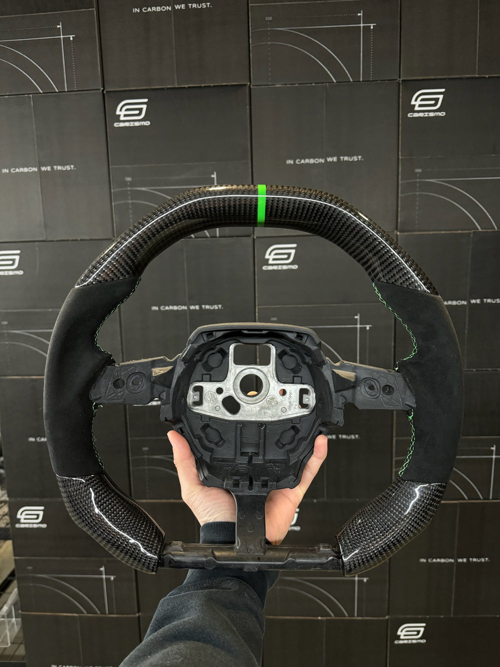 Carismo Steering Wheel For Lamborghini Huracan - Signature - Gloss Carbon - Alcantara