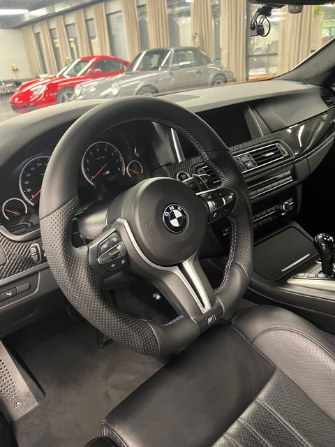 Custom steering wheel build