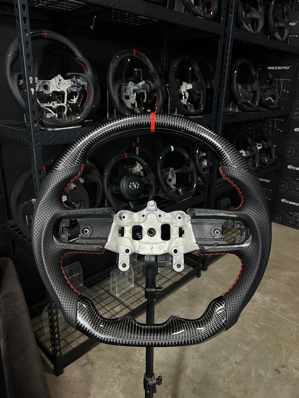 [Made to Order] Jeep Wrangler (JL) - Sport - Gloss Carbon - Smooth Leather - Grey Stitching - No Stripe