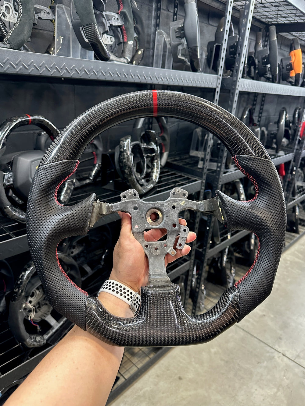 Carismo Steering Wheel For Honda S2000 (AP1/AP2) - Sport - Gloss Carbon - Perforated Leather