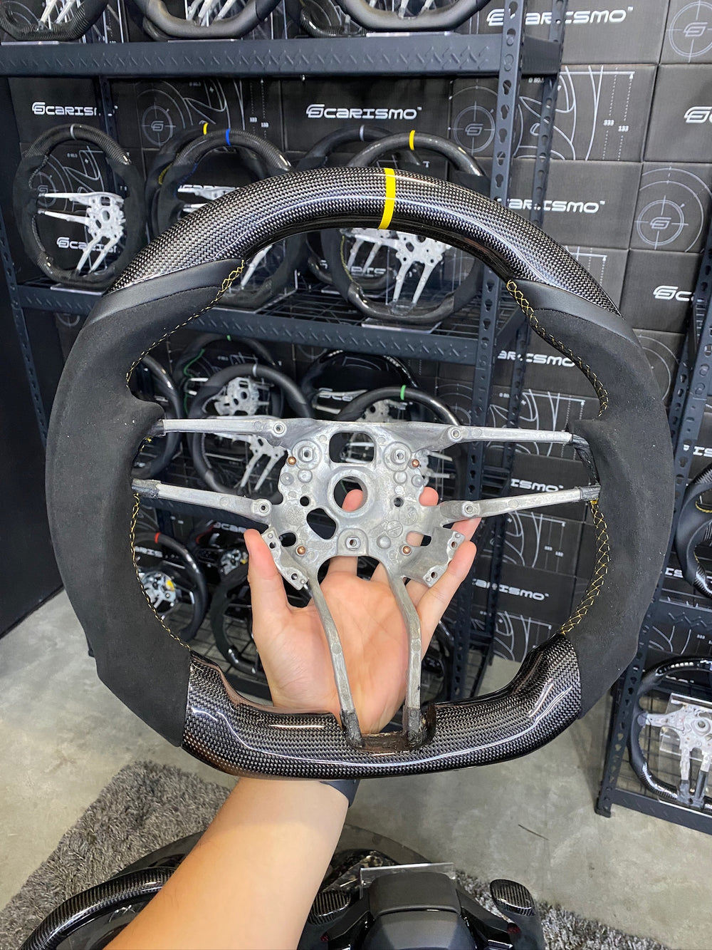 [Made to Order] Porsche (991.2 Wheel) - Sport - Gloss Plain Carbon - Alcantara - Grey Stitching - Grey Stripe