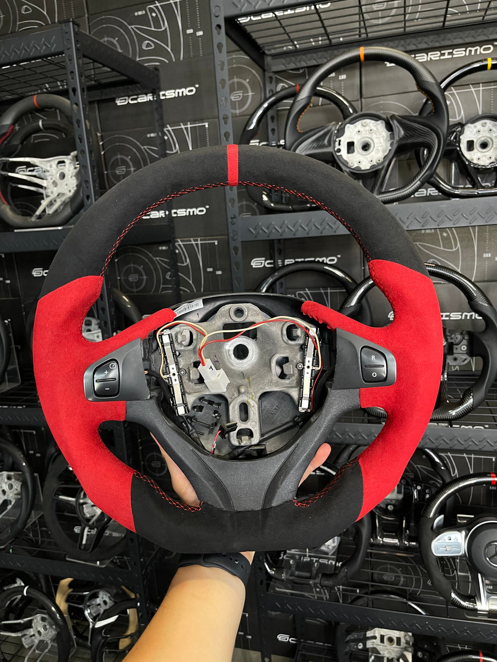 [Media/Test] Renault Clio (Gen 4) - Sport - (Full Alcantara) Alcantara - Red Alcantara - Red Stitching - Red Alcantara Stripe