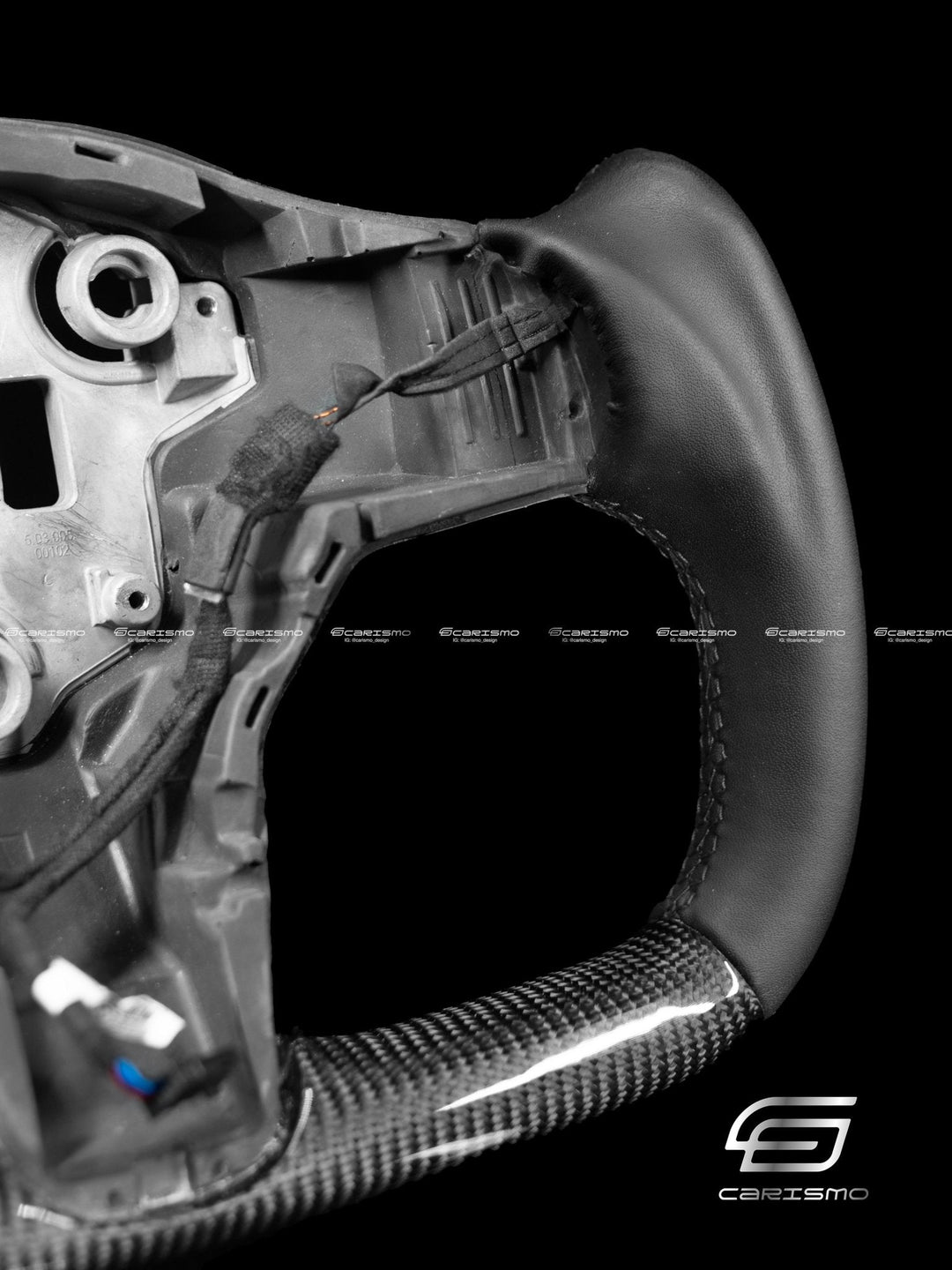 Carismo Steering Wheel For Tesla Model 3/Y - Yoke-Style (Heated) - Gloss Carbon - Smooth Leather - Black