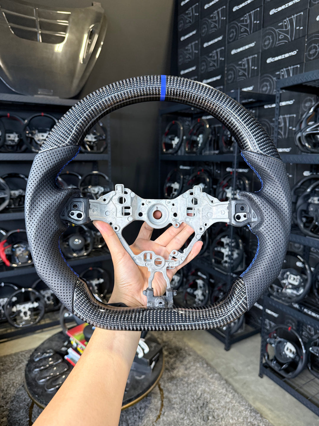 [Media/Test] Toyota GR86 (ZN8) - Sport - Gloss Carbon - Perforated Leather - Blue Stitching - Blue Stripe
