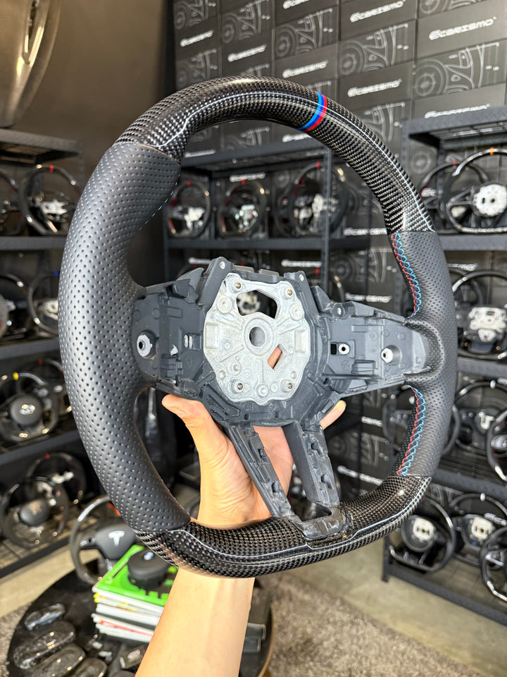 [Media/Test] BMW G-Series LCI (M Performance Wheels) - OEM Shape - Gloss Carbon - Perforated Leather - BMW M Colors Stitching - BMW M Colors Stripe