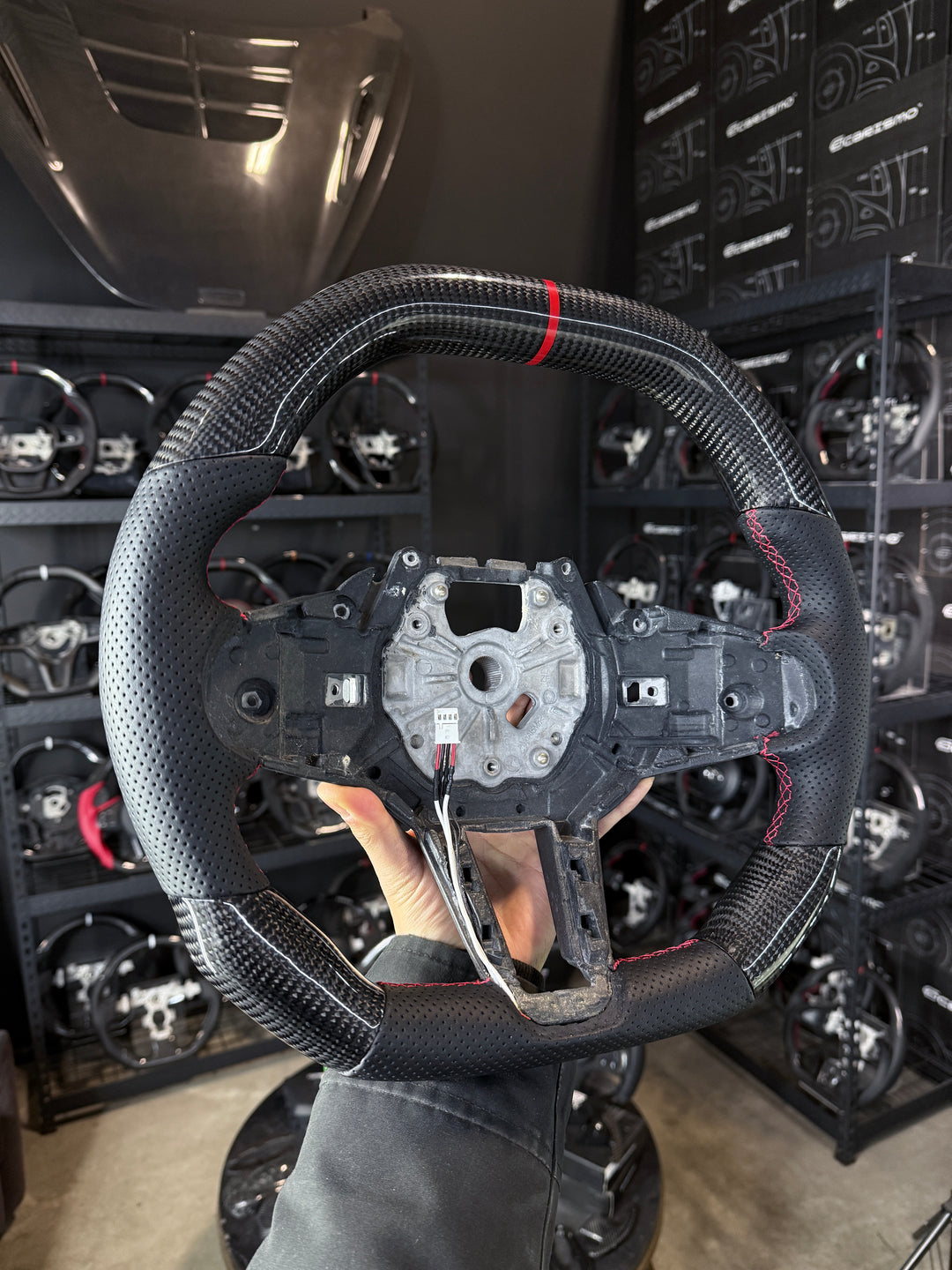 [Media/Test] BMW G-Series LCI (M Performance Wheels) - Signature - Gloss Carbon - Perforated Leather - Red Stitching - Red Stripe