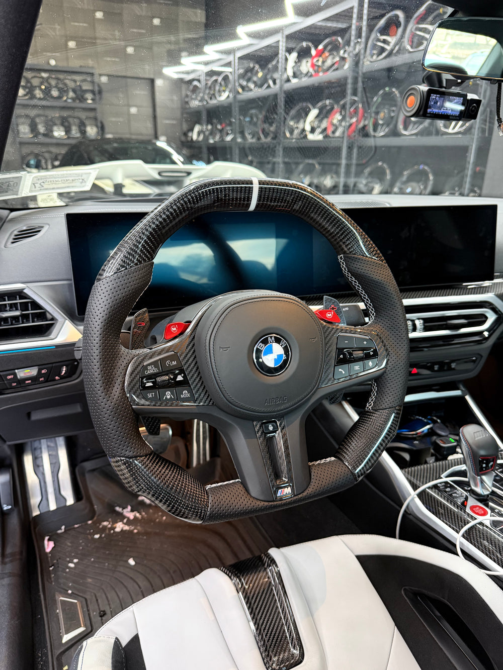 Carismo Steering Wheel For BMW G-Series (M Performance Wheel) - Signature - Gloss Carbon - Perforated Leather - White