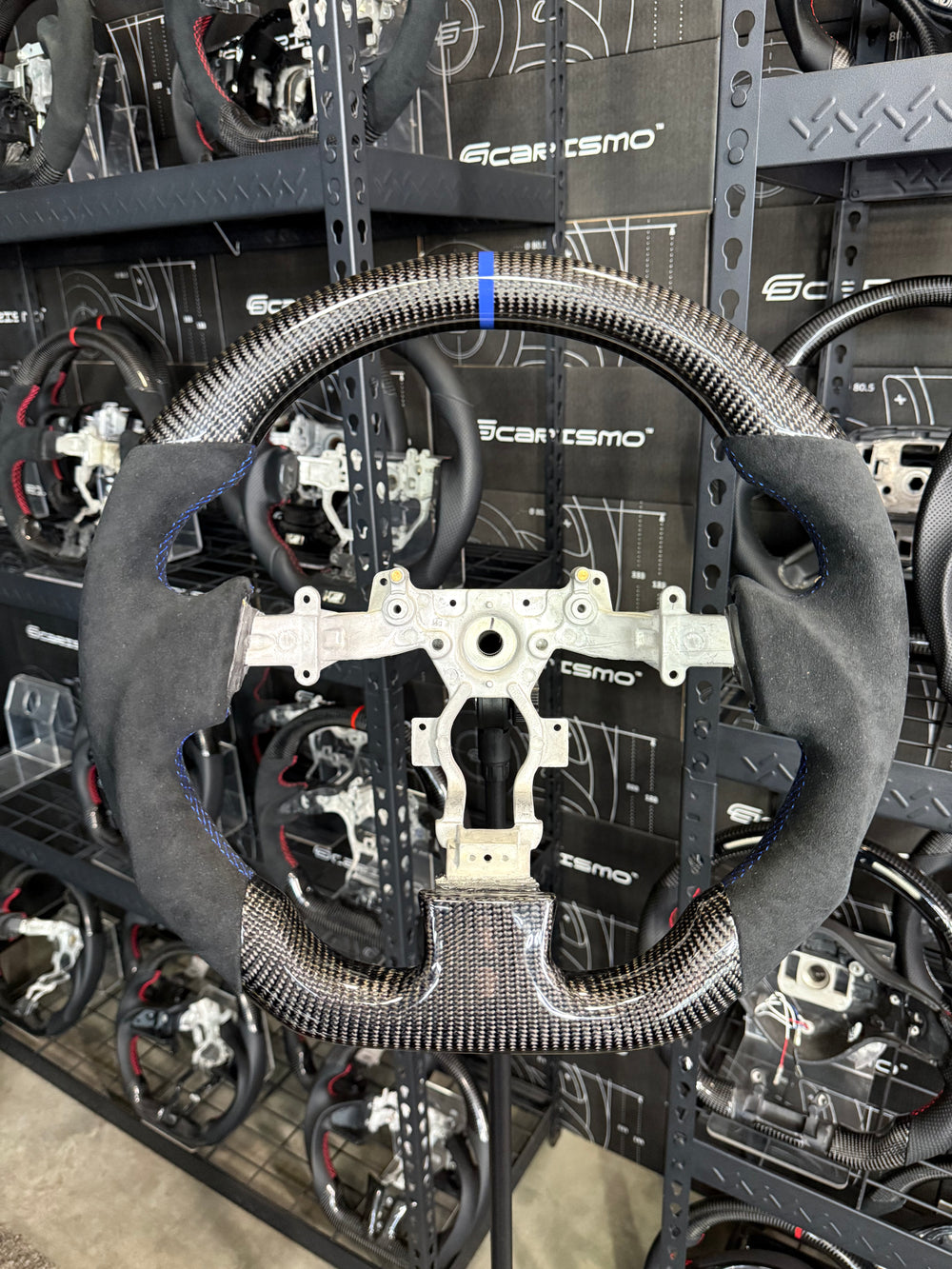Carismo Steering Wheel For Nissan GT-R (R35 CBA & DBA) - Sport - Gloss Carbon - Alcantara