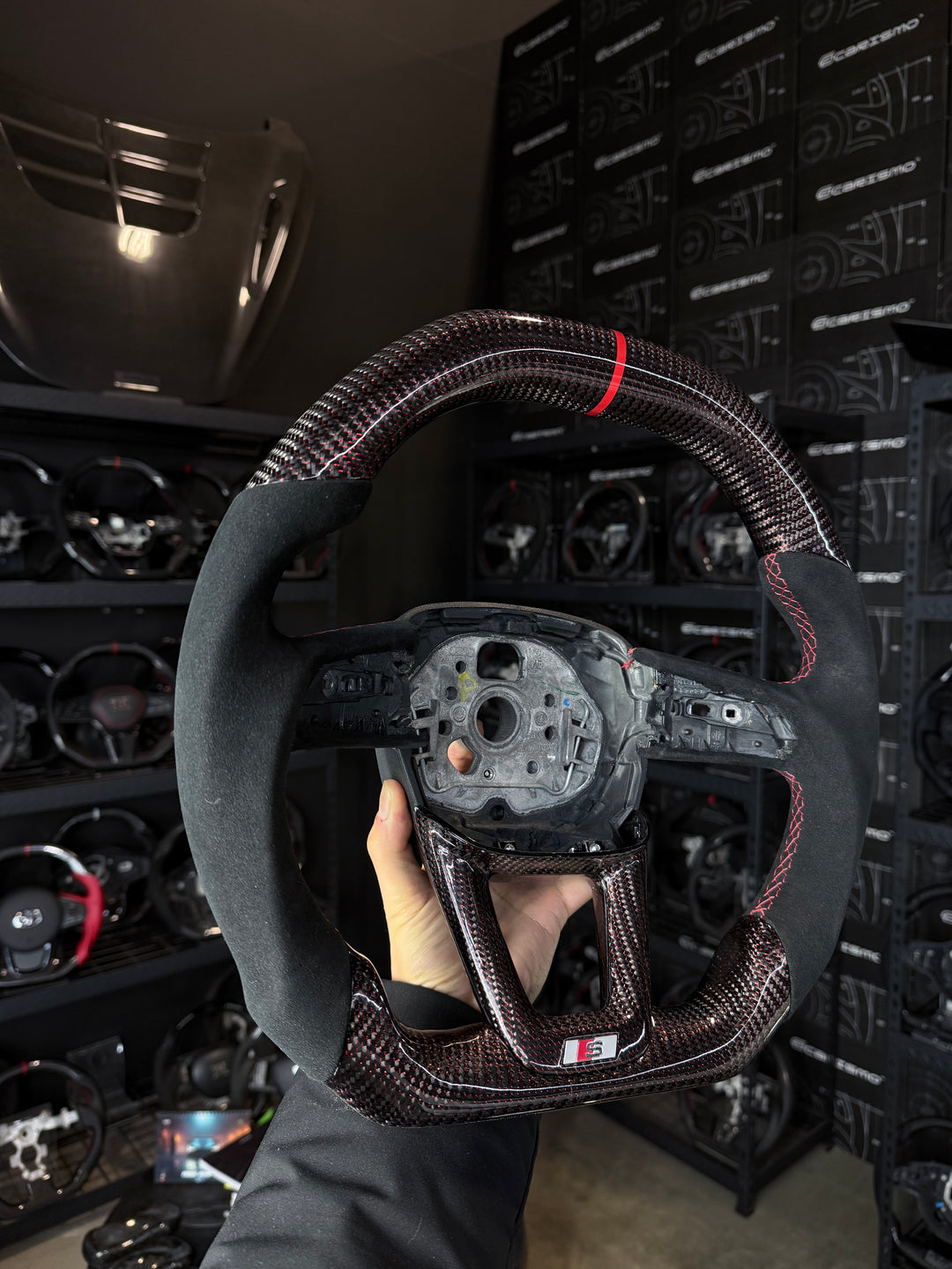 [Media/Test] Audi (B9.5 Q Wheel) - Signature - Gloss Carbon with Red Thread - Alcantara - Red Stitching - Red Stripe (Heated)