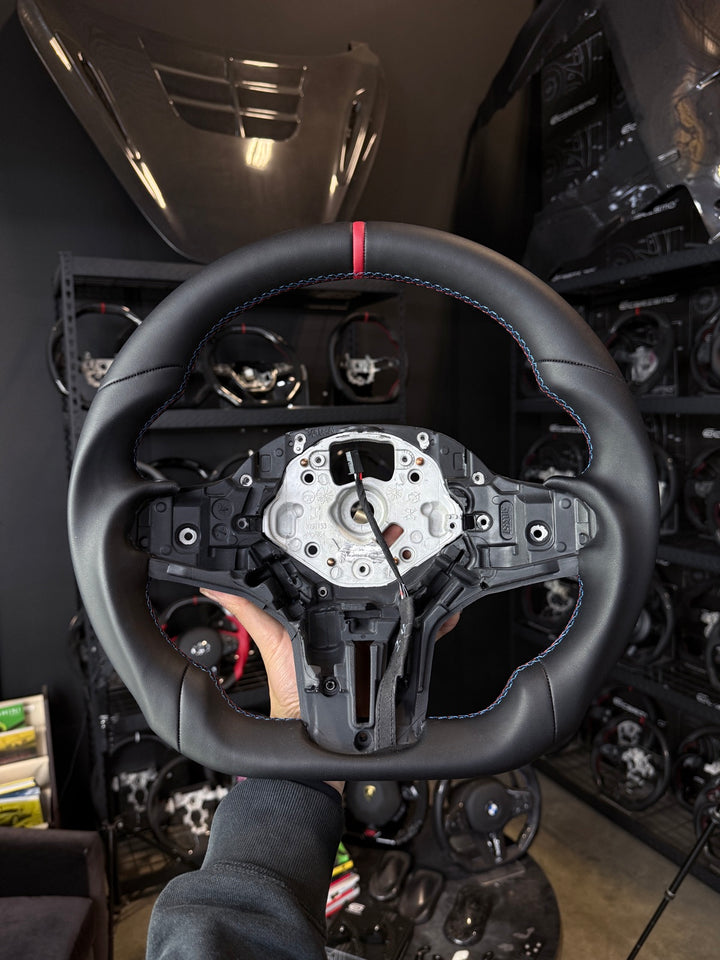 [Made to Order] BMW G-Series (M Performance Wheel) - Sport - Full Leather - Smooth Leather - BMW M Colors Stitching - Red Smooth Leather Stripe