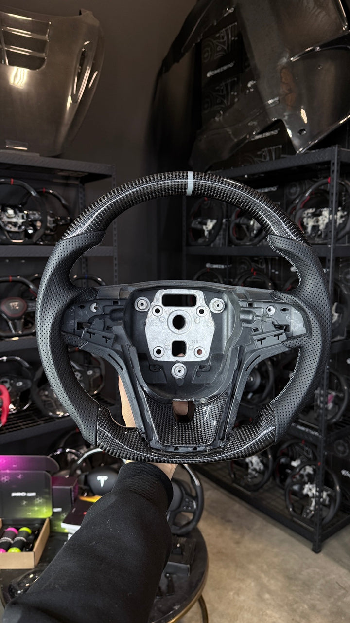 [Made to Order] Chevrolet Camaro (Gen 5 Facelift) - Sport - Gloss Carbon - Perforated Leather - Grey Stitching - Grey Stripe