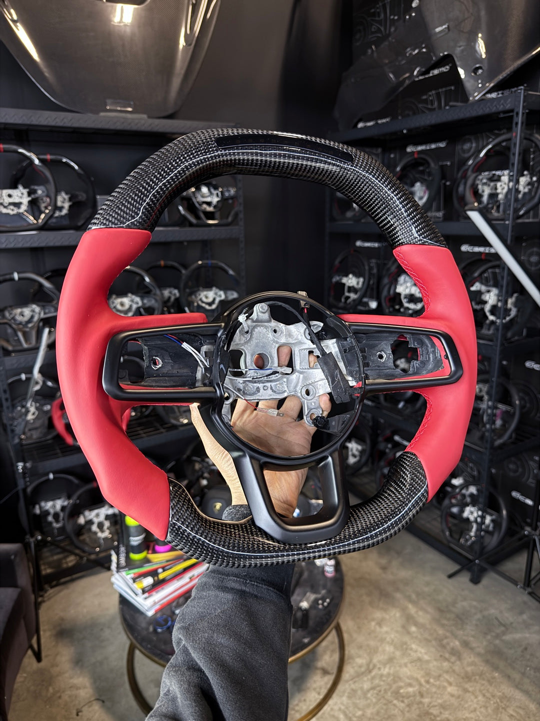 [Made to Order] Jeep Wrangler (JL) - Sequential RPM LED - Gloss Carbon - Red Smooth Leather - Red Stitching - No Stripe