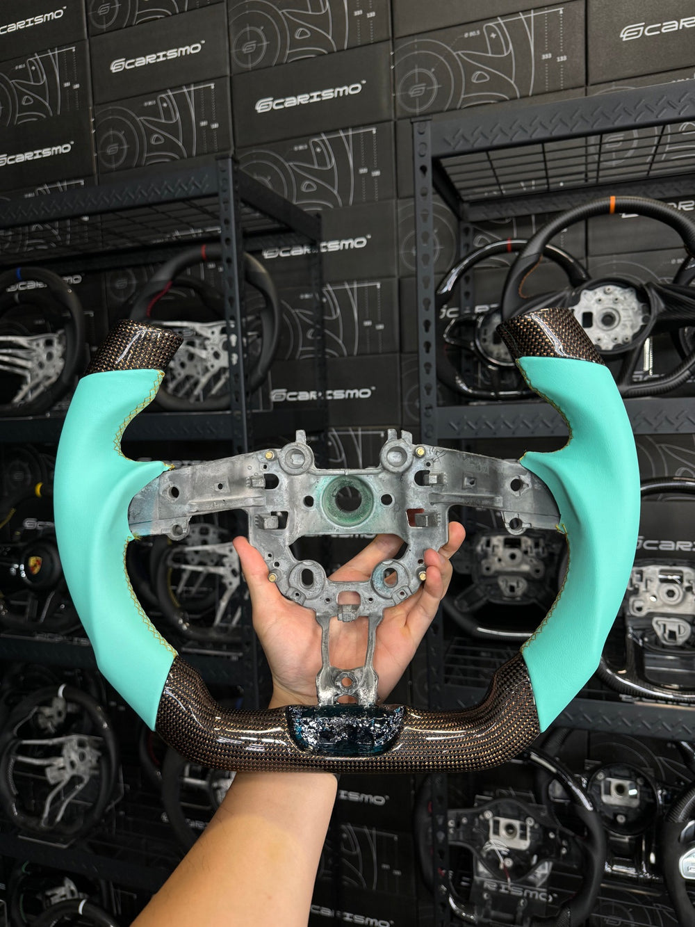 [Made to Order] Kia Stinger - F1 Competition - Gloss Carbon with Gold Thread - Teal Smooth Leather - Gold Stitching - No Stripe
