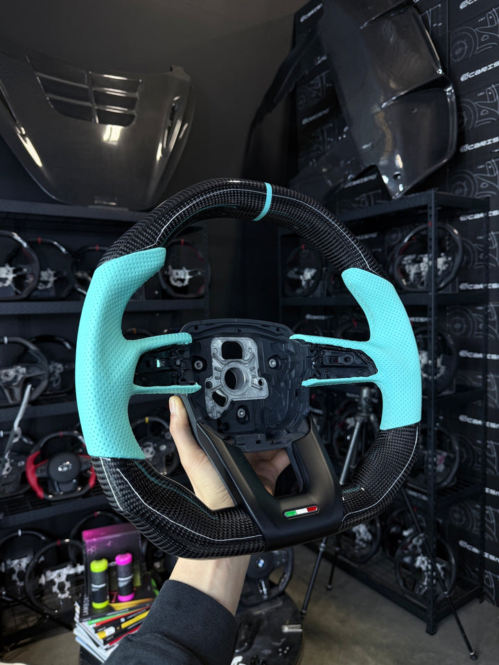 [Made to Order] Lamborghini Urus - Signature - Gloss Carbon - Tiffany Blue Perforated Leather - Tiffany Blue Stitching - Tiffany Blue Stripe