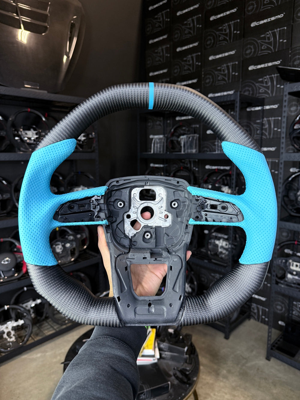 [Made to Order] Lamborghini Urus - Signature - Matte Carbon - Alcantara - Light Blue Stitching - Light Blue Stripe