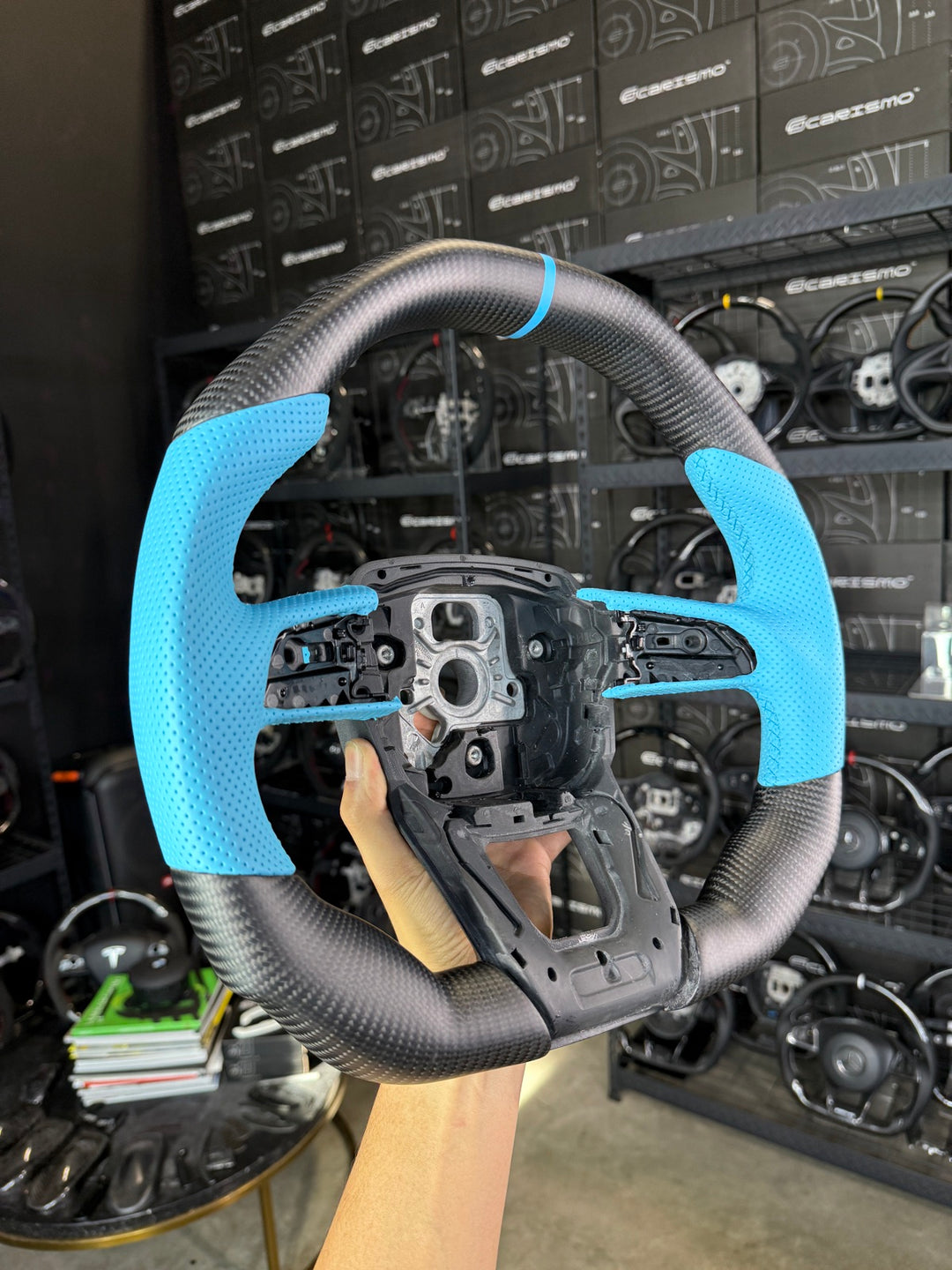 [Made to Order] Lamborghini Urus - Signature - Matte Carbon - Light Blue Perforated Leather - Light Blue Stitching - Light Blue Stripe