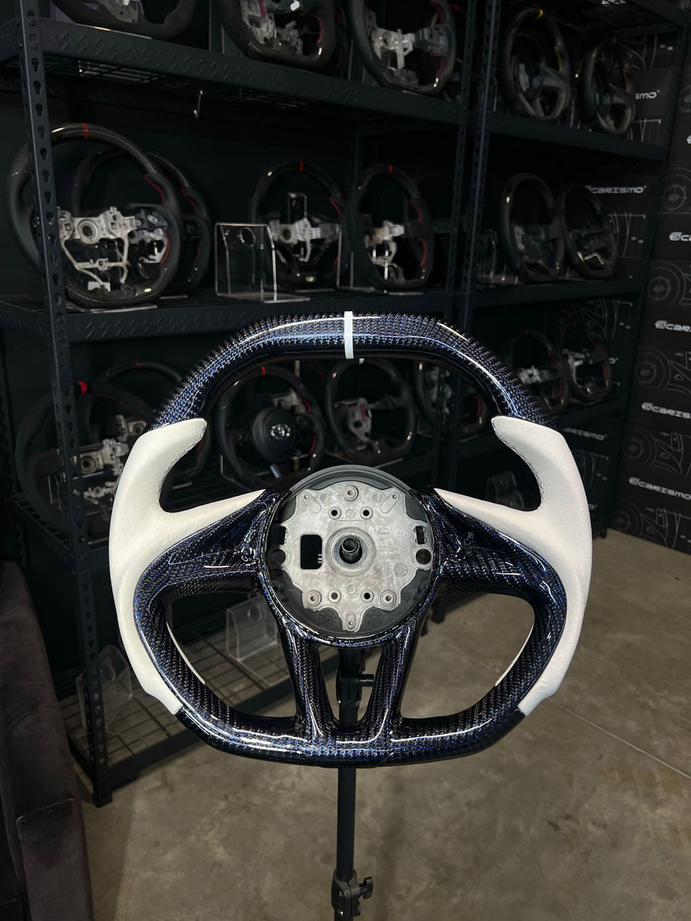 [Made to Order] McLaren Super Series - Signature - Gloss Carbon with Blue Thread - White Alcantara - Blue Stitching - White Stripe