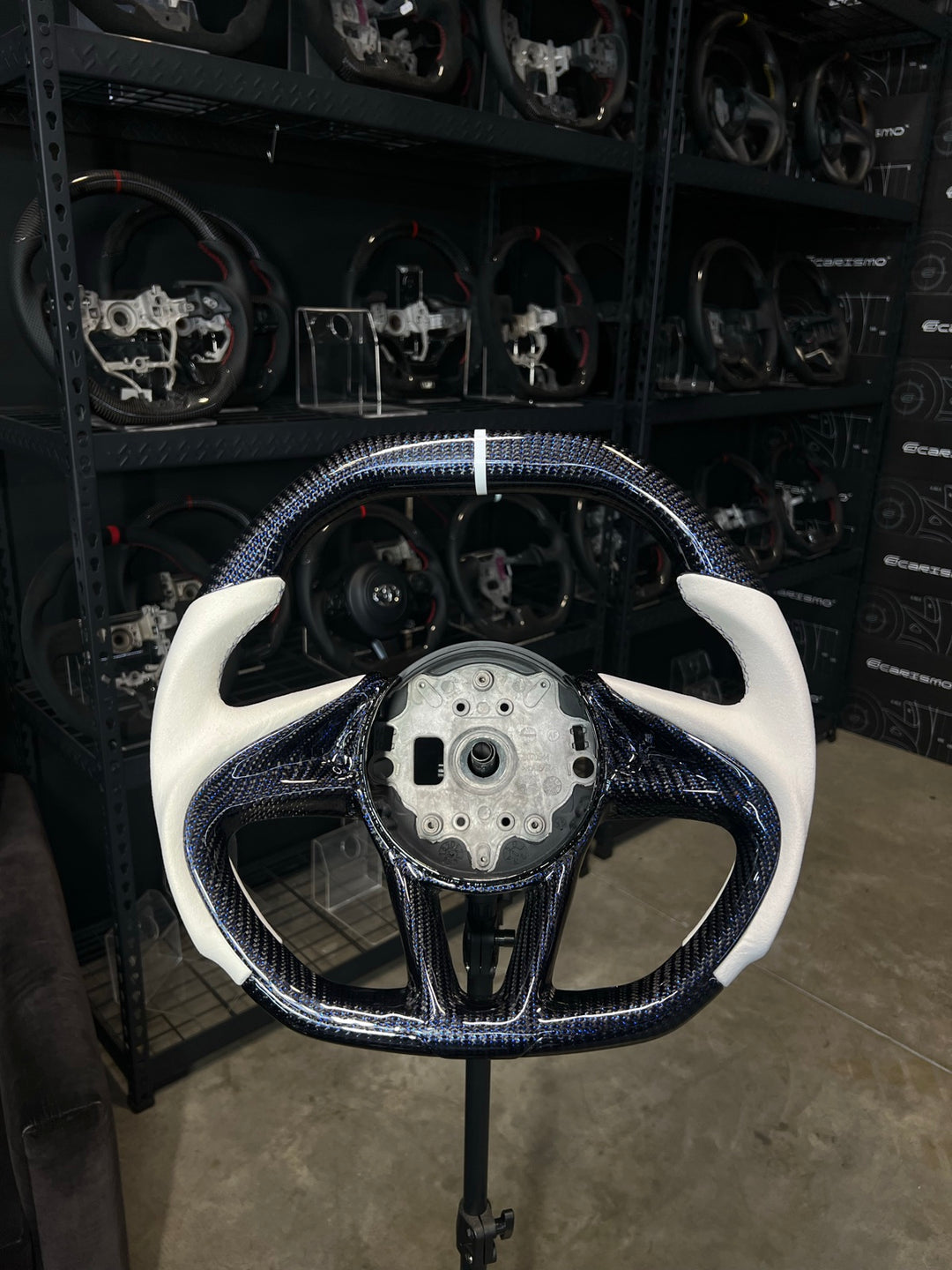 [Made to Order] McLaren Super Series - Signature - Gloss Carbon with Blue Thread - White Alcantara - Blue Stitching - White Stripe