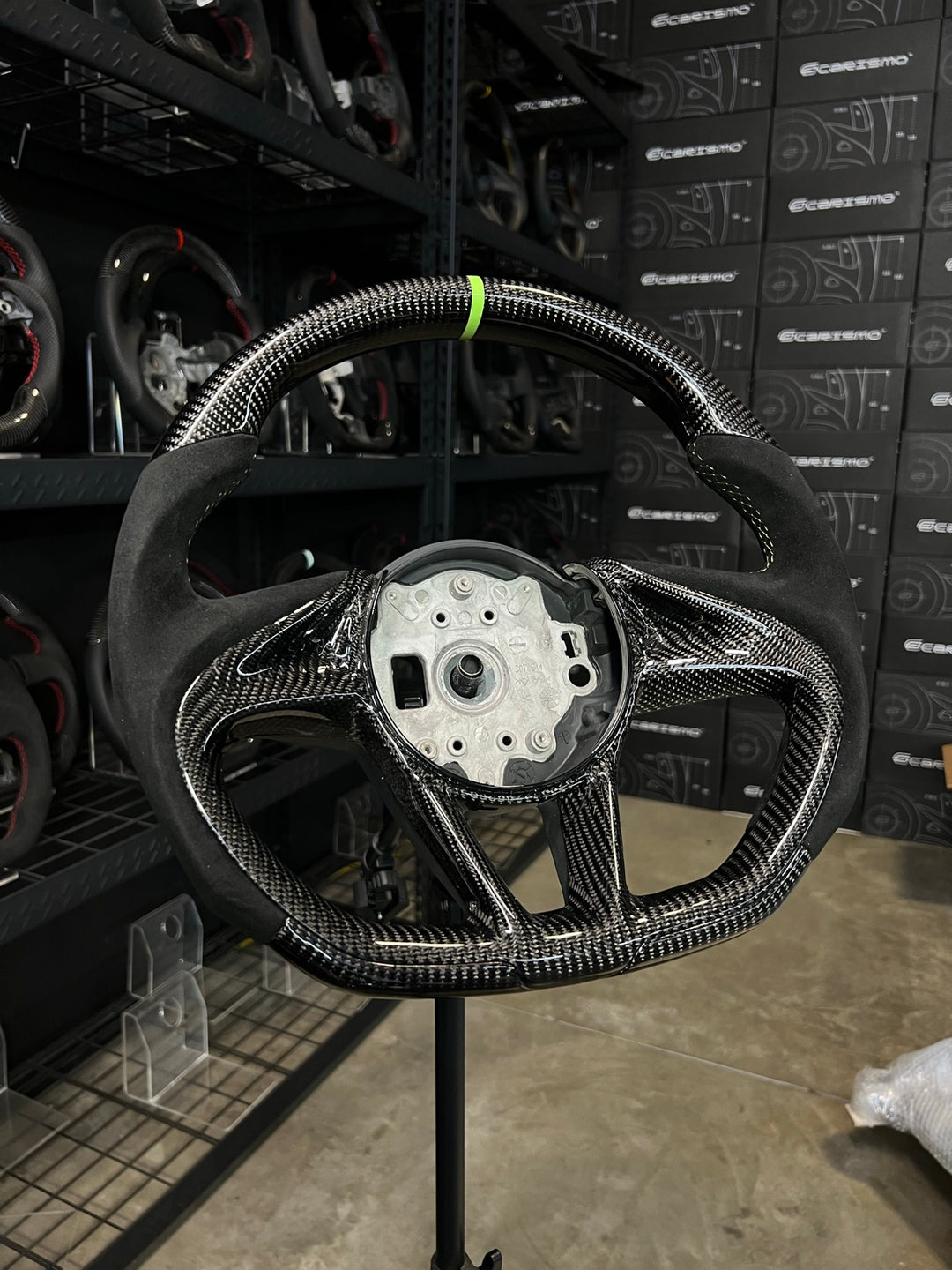 [Made to Order] McLaren Super Series - Sport - Gloss Carbon - Alcantara - Mantis Green Stitching - Mantis Green Stripe