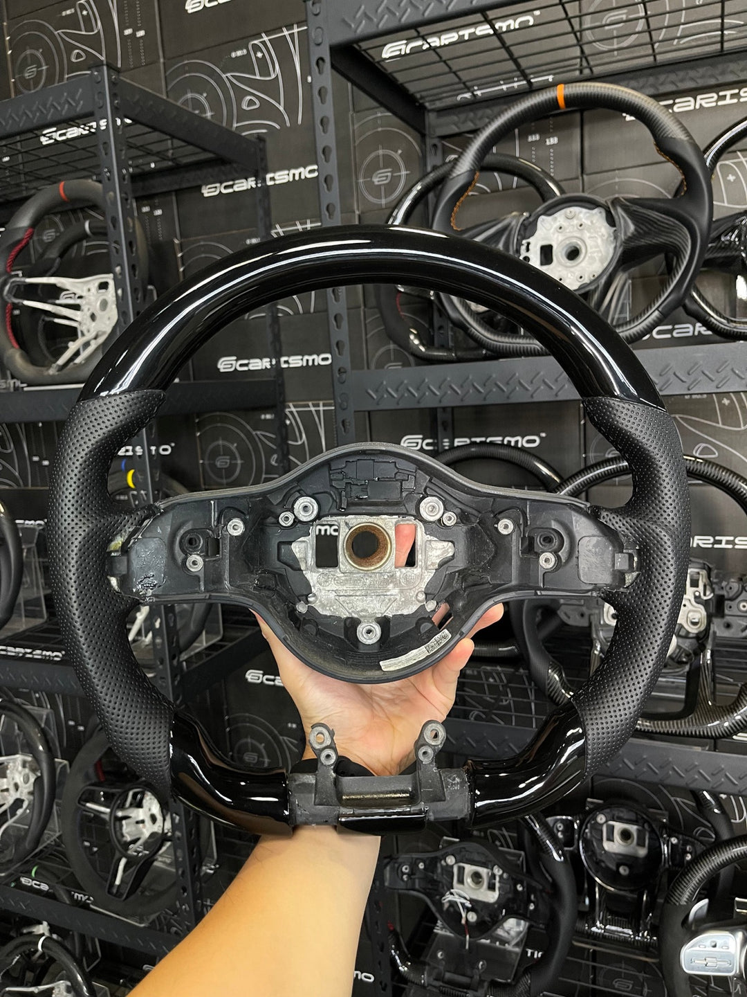 [Made to Order] Mercedes/AMG (2020 AMG Performance Wheel) - Sport - (No Carbon) Piano Black - Perforated Leather - Black Stitching - No Stripe