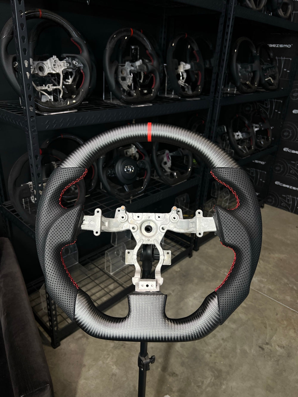 [Made to Order] Nissan GT-R (R35 CBA & DBA) - Sport - Matte Carbon - Perforated Leather - Red Stitching - Red Stripe