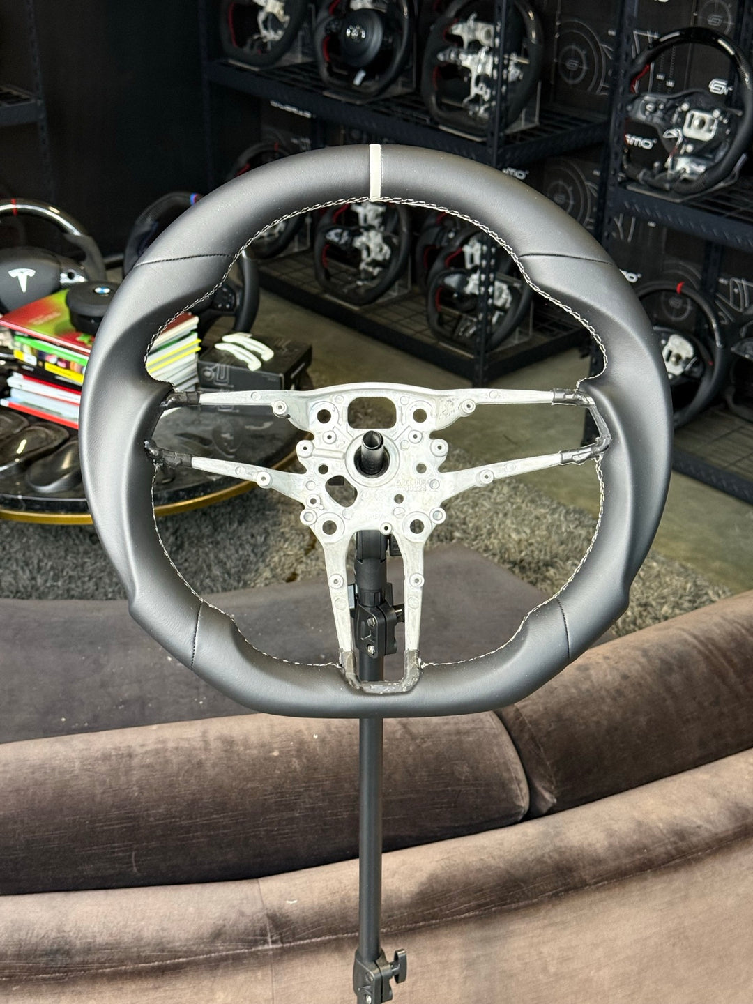 [Made to Order] Porsche (992.1 Wheel) - Sport - (Full Leather) Smooth Leather - Smooth Leather - White Stitching - White Smooth Leather Stripe