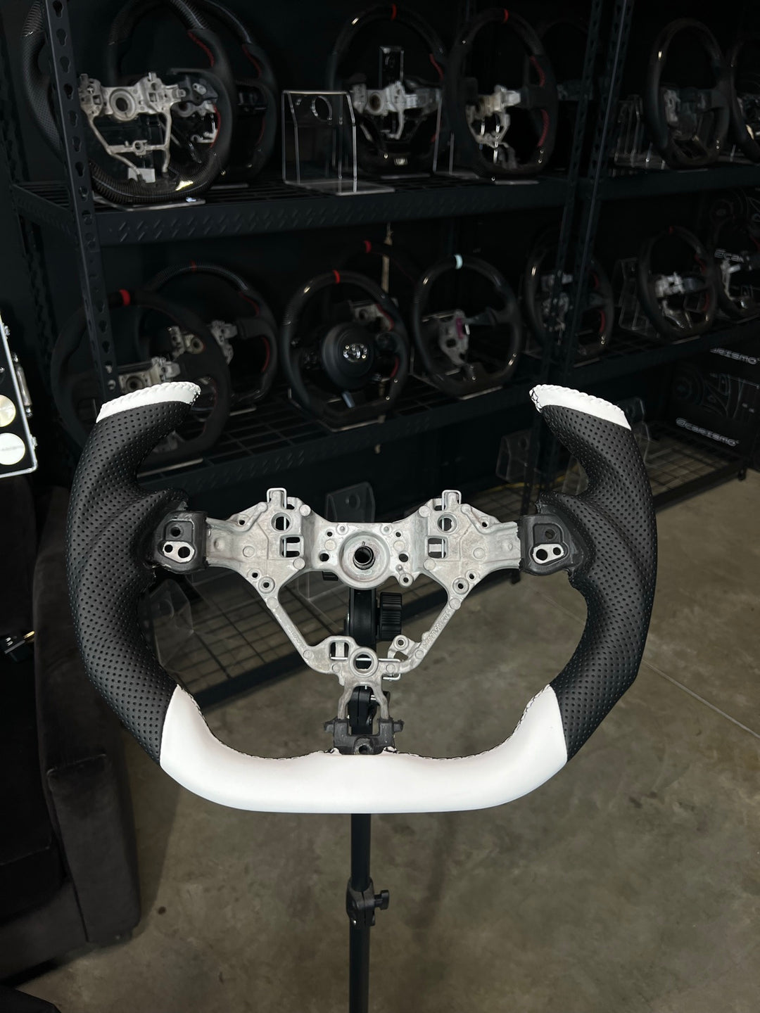 [Made to Order] Toyota GR86 (ZN8) - F1 Competition - No Carbon (White Smooth Leather) - Perforated Leather - Black Stitching - No Stripe