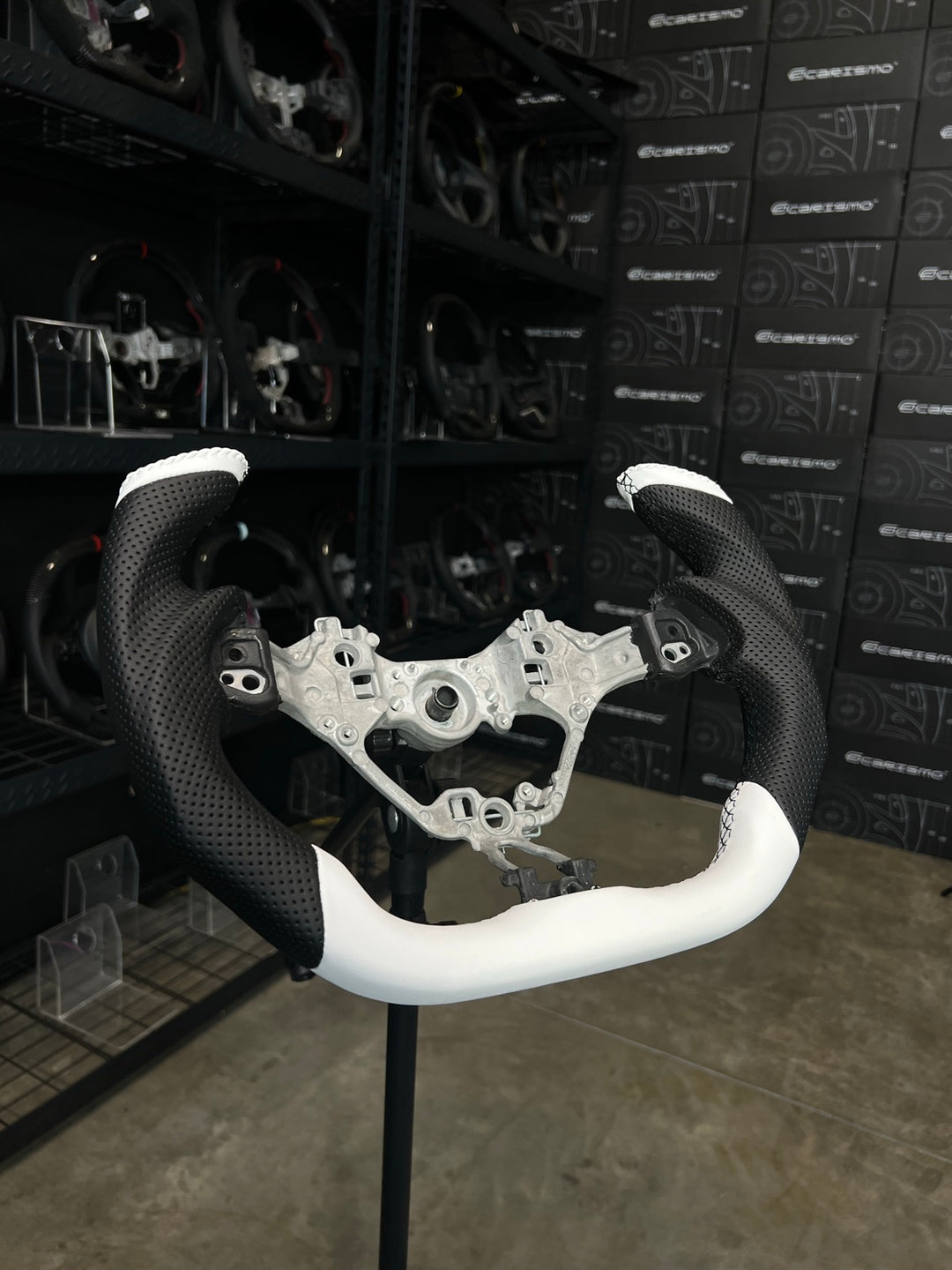 [Made to Order] Toyota GR86 (ZN8) - F1 Competition - No Carbon (White Smooth Leather) - Perforated Leather - Black Stitching - No Stripe
