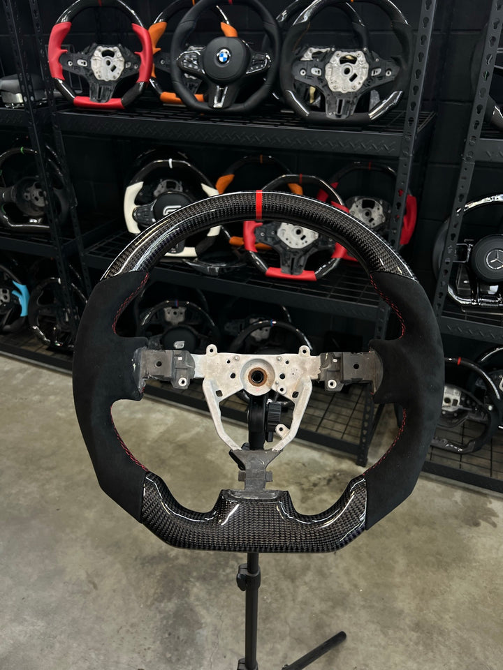 [Made to Order] Toyota Yaris (Gen 2) - Sport - Gloss Carbon - Alcantara - Red Stitching - Red Stripe