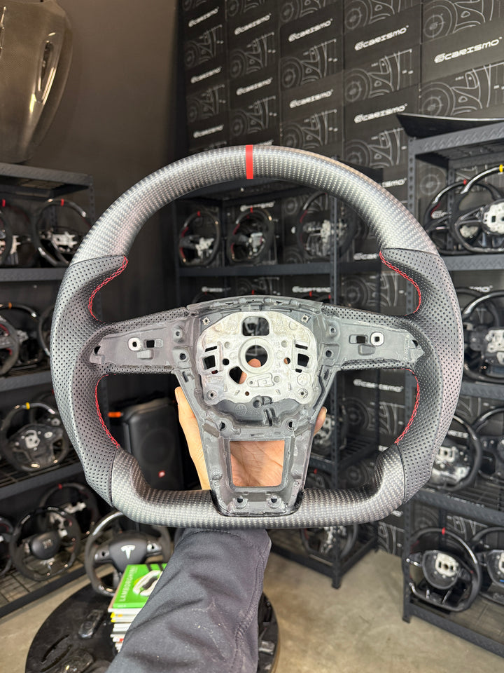 [Media/Test] Audi (C8 Wheel) - Sport - Matte Carbon - Perforated Leather - Red Stitching - Red Stripe (No Trim)