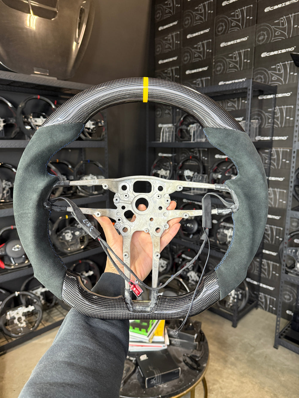[Media/Test] Porsche (992.1 Wheel) - Sport (Heated) - Gloss Carbon - Alcantara - Blue Stitching - Yellow Stripe